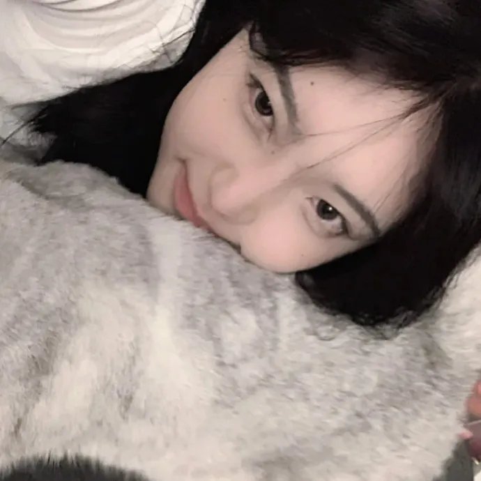 玛丽的白色连衣裙